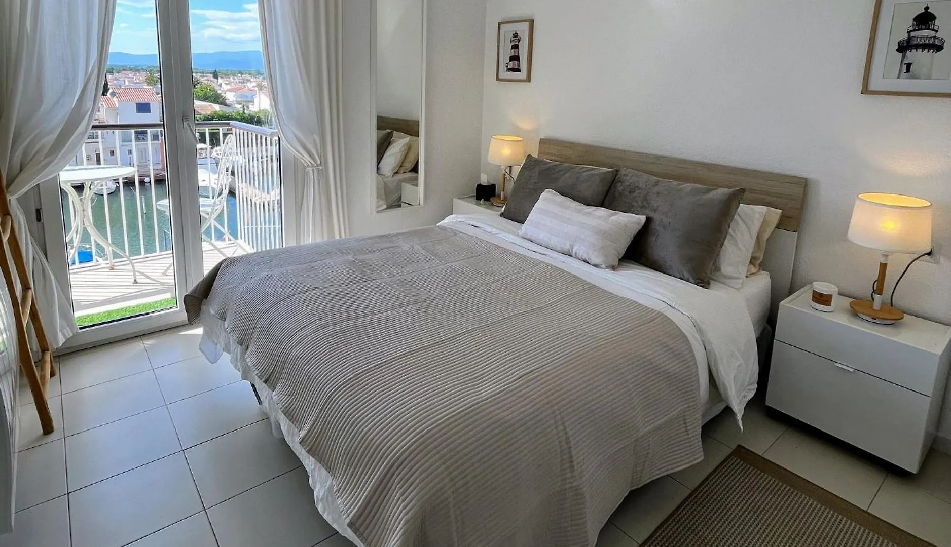 Marina & Sea View Apartment At Port Grec Empuriabrava